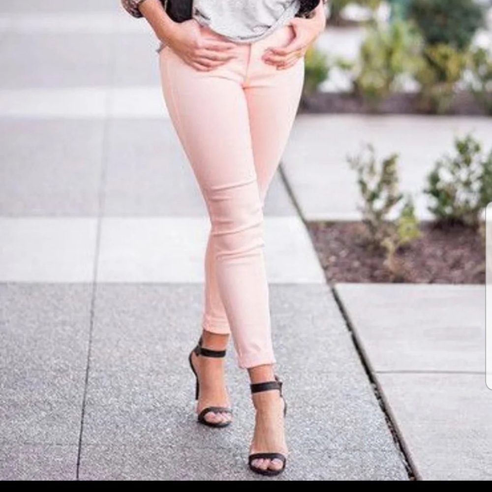 Cabi Pink Blush Denim Skinny Jeans Size 2